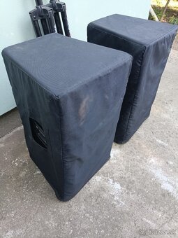 Profesionalne 2pasmove Repro DAS RF-15-85 - 2