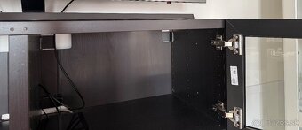 skrinka pod TV - 2
