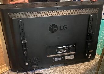 LG Televizor - 2