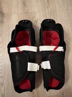 Hokejové chrániče BAUER - 2