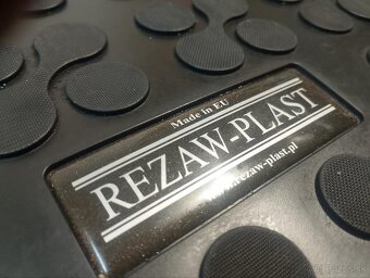 Predam vanicku Škoda octavia 2 - 2