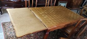 Starožitný jedálenský stôl a stoličky - 2