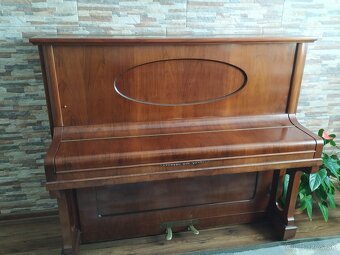 Klavír - piano - 2