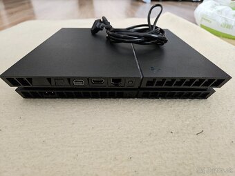Playstation 4, 1TB,model CUH-1216B - 2