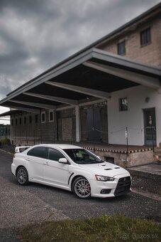 Mitsubishi Lancer Evo X - 2