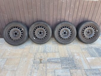 Letné kolesá Dunlop 205/55 R16 na diskoch 5x112 - 2