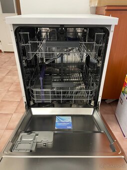 Umývačka riadu BEKO ProSmart Inverter – ako nová - 2