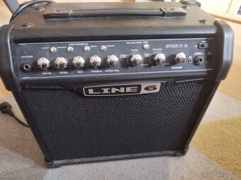 Gitarové kombo Line 6 Spider 4 (15 Watt) - 2