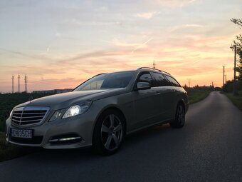Mercedes benz W212 E200 2012 - 2
