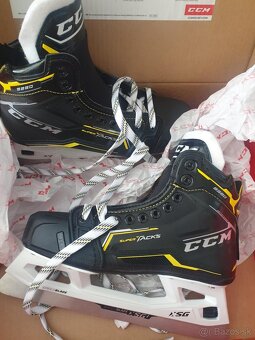 Brankárske korčule CCM TACKS 9380 7EE v super cene - 2
