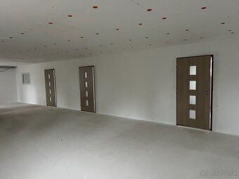 Prenajmem  Garáž,Dieľňu ,Sklad,Kancelárske priestory - 2