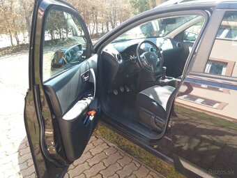Nissan Qashqai 2010 1.6i 84kw 5M benzín - 2