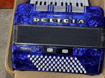 Akordeon Delicia Junior XIII 72 basovy velmi malo pouzivany - 2