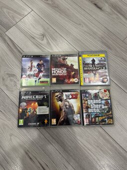 Predám Playstation 3 + 6 hier - 2