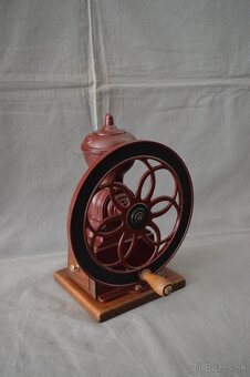 Mlynček na kávu M.F.J. - 2