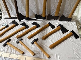 Sekery, lopaty, krompače, kladivá - 2