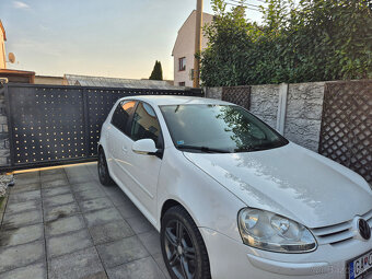 VW Gollf 5 - 2