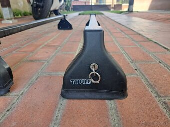 Strešný nosič Thule na hagusy - 2