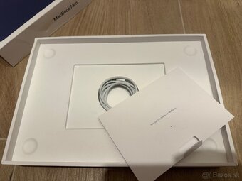 Predám MacBook 13 Neo - 2