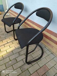 Dve stoličky - 2