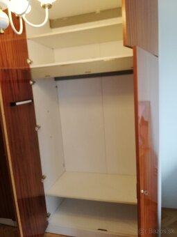 Šatníková skriňa - 2