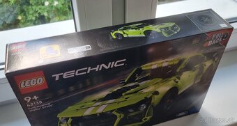 Predám nové LEGO Technic 42138 Ford Mustang Shelby GT500 - 2