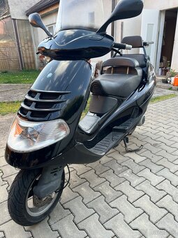 Piaggio superhexagon 180 gtx - 2
