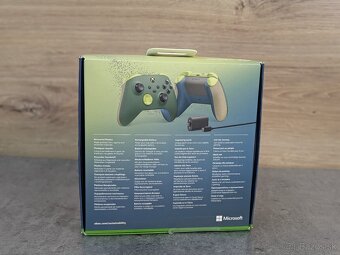 Xbox Wireless Controller Remix Edition + Play & Charge Kit - 2