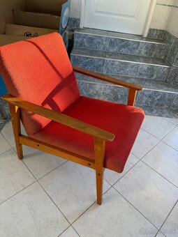 Predám retro kreslá a stolík - 2