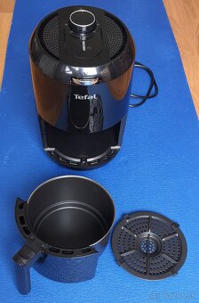 Predám teplovzdušnú fritézu Tefal Easy Fry Compact EY101815 - 2