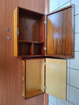 Starozitna sperkovnica intarzia - 2