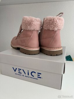 Dievcenske zateplene topanky, vel. 34 - 2