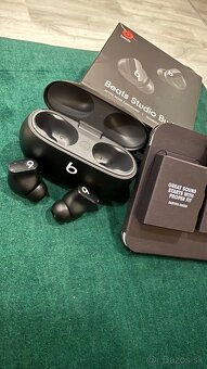 Beats Studio Buds sluchadla - 2