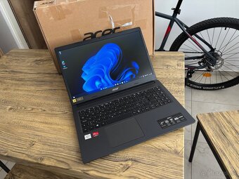 15.6"/Acer Notebook/4GB RAM DDR5/128GB NVMe SSD/AMD Radeon - 2