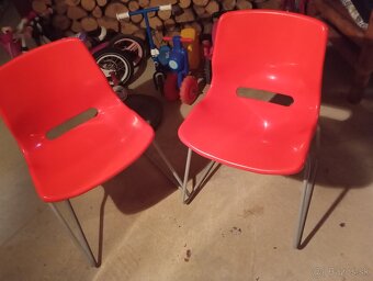 Dizajnové stoličky - 2