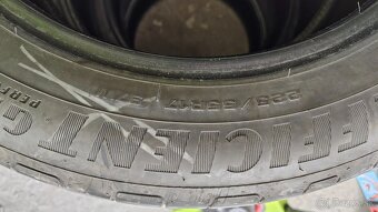 225/55 R17 letne Goodyear - 2