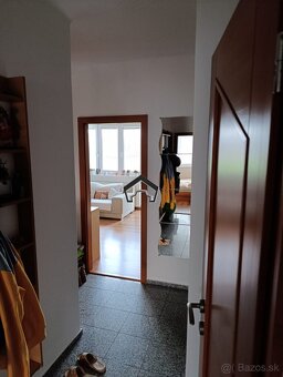 Na prenájom veľký 4i byt s loggiou, balkónom, dvoma pivnicam - 2