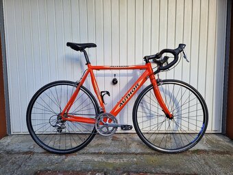 Author A4405, oranzovy, velkost ramu M - 2