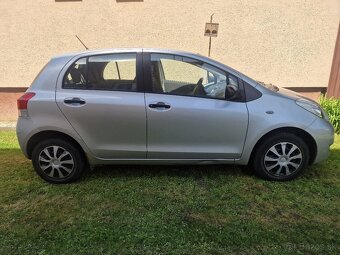 Yaris - 2