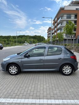 Predám Peugeot 206+ 1.4 Benzín - 2