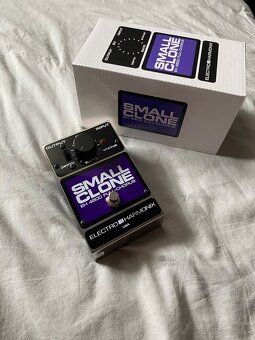 Electro Harmonix Small Clone - gitarový efekt - 2