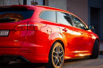 Ford Focus Kombi STL 1.5EB 182k A6 Red & Black Edition 2018 - 2