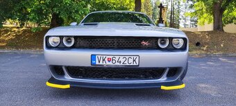 Dodge Challenger R/T manuál - 2