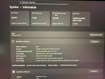 Alienware X16 R2 - 2