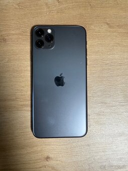 iPhone 11 pro + 11 pro max + apple watch 5 + airpods - 2