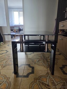 Čierny konferenčny stolík - 2