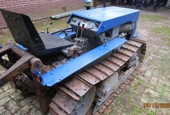 Pasovy traktor Tosseli - 2