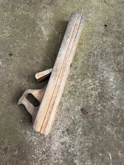 Starý drevený hoblík - 2