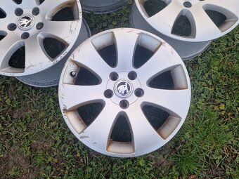 ✅️ Škoda Spectrum ❌️ - 2