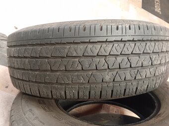 255/70 R16 111T - 2